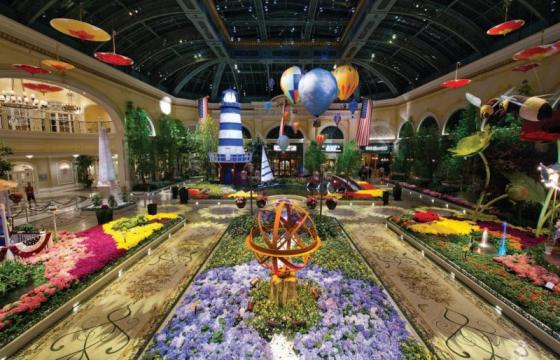 Luxury Shopping in Bellagio Las Vegas