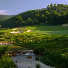 Mission Hills Luxury Golf Tour of China
